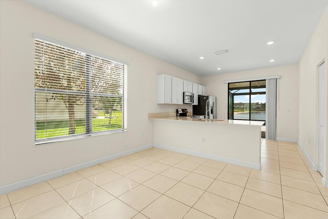 10156-W-Villa-Cir-HigMedia-015-1280