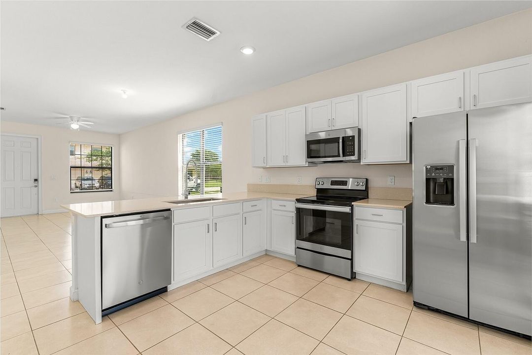 10156-W-Villa-Cir-HigMedia-020-1280
