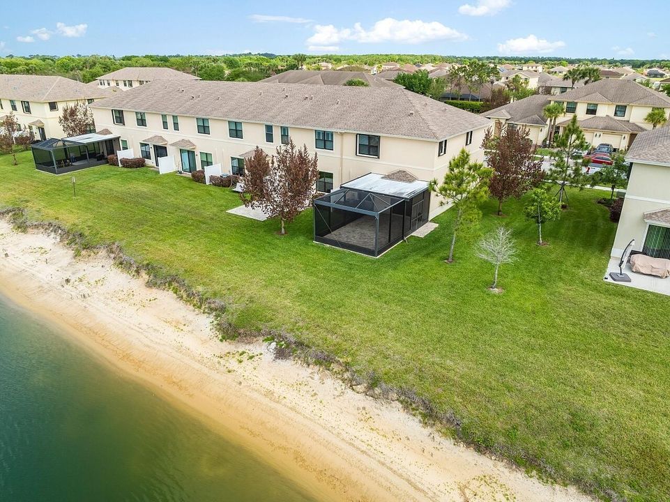 10156-W-Villa-Cir-HigMedia-003-1280
