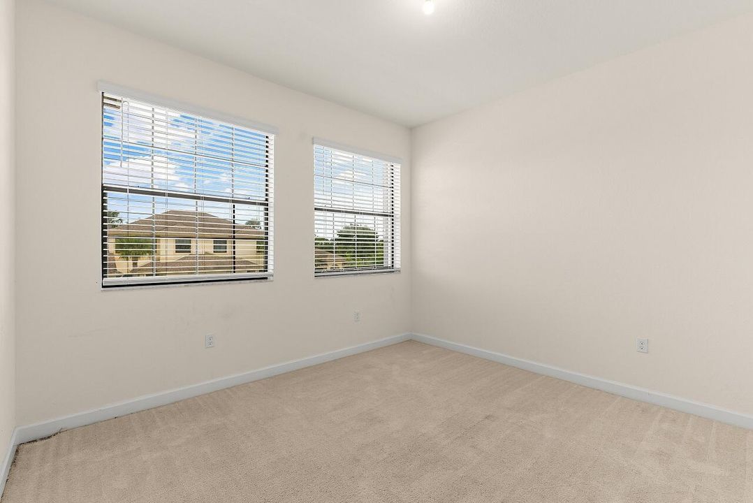10156-W-Villa-Cir-HigMedia-036-1280
