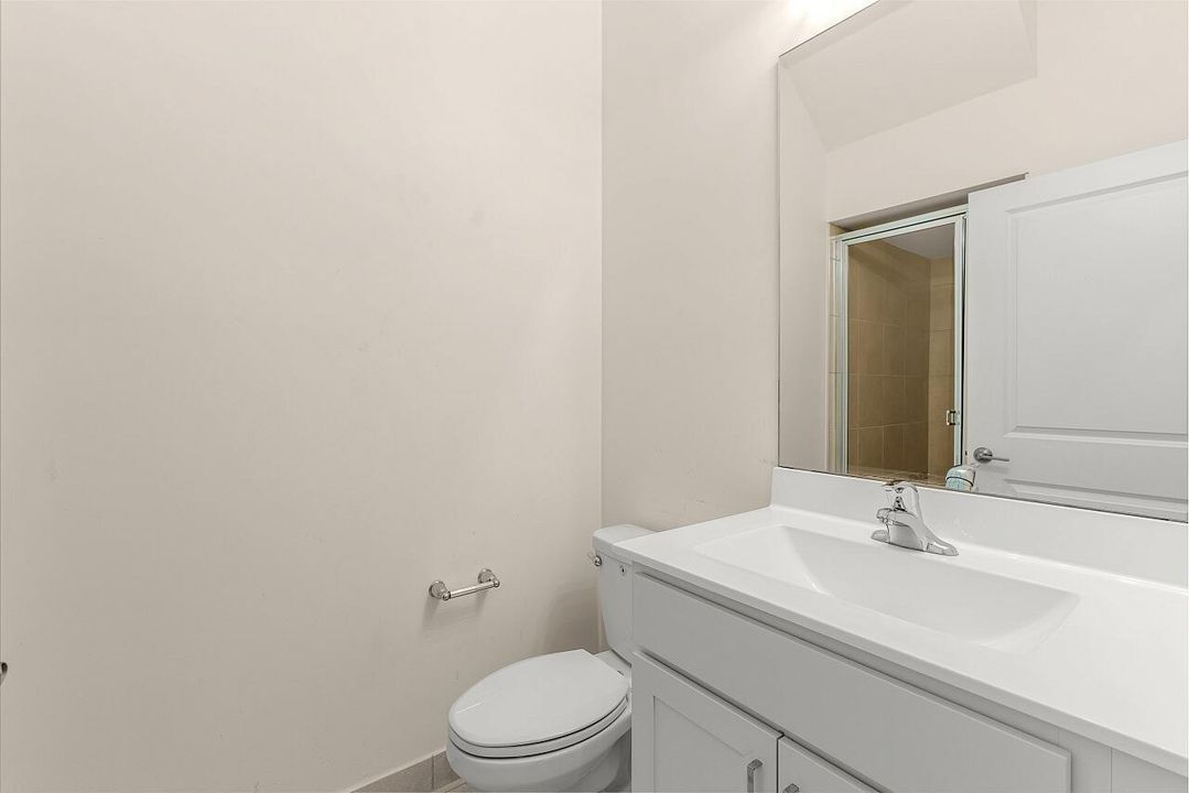 10156-W-Villa-Cir-HigMedia-023-1280