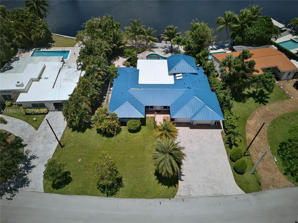 For Rent: $9,500 (4 beds, 4 baths, 2307 Square Feet)