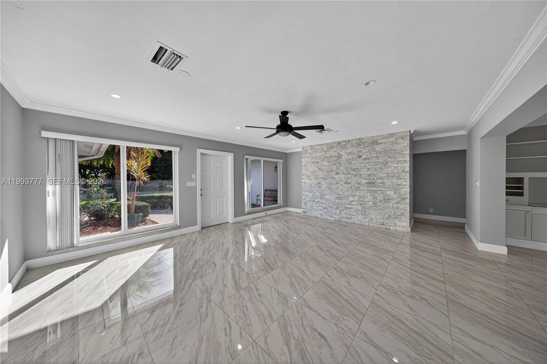 For Rent: $9,500 (4 beds, 4 baths, 2307 Square Feet)