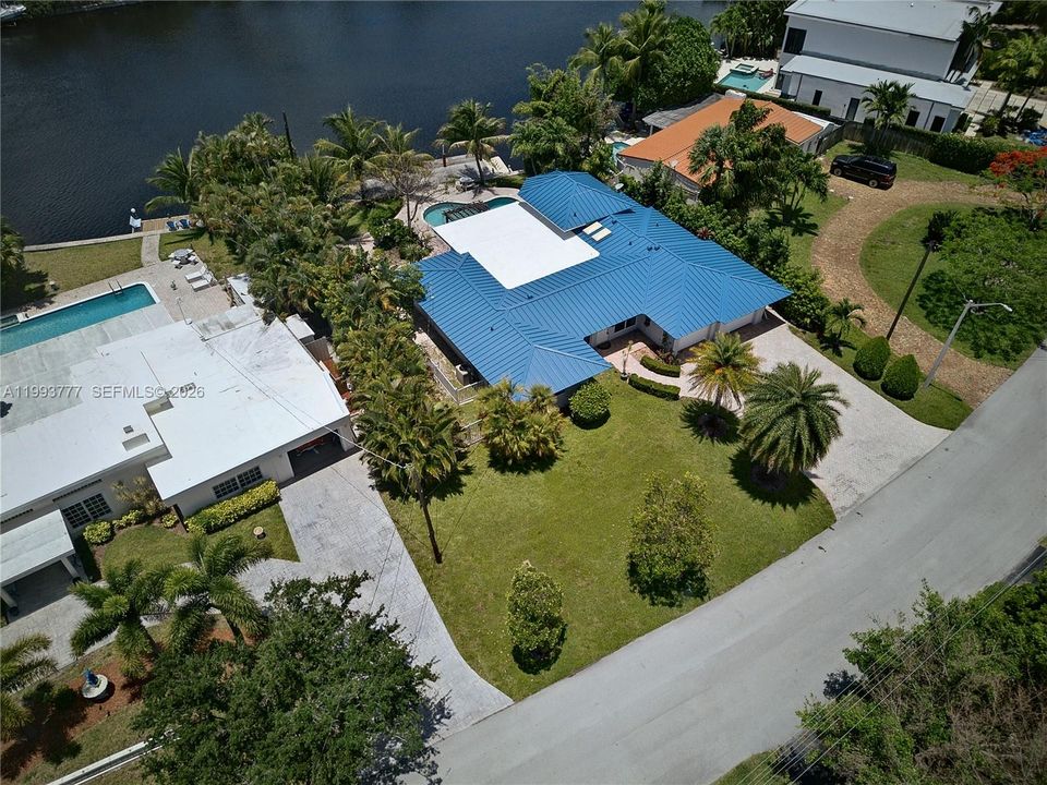 For Rent: $9,500 (4 beds, 4 baths, 2307 Square Feet)
