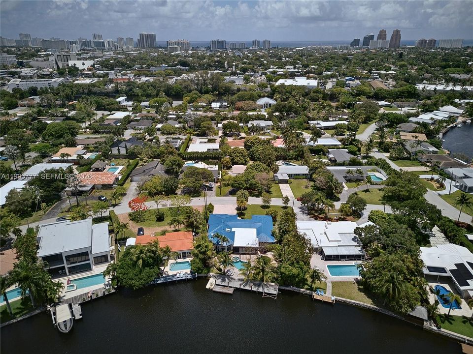 For Rent: $9,500 (4 beds, 4 baths, 2307 Square Feet)