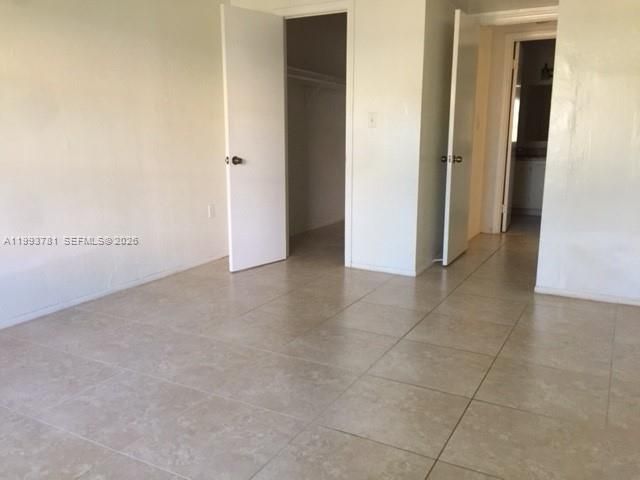 For Sale: $270,000 (1 beds, 1 baths, 854 Square Feet)
