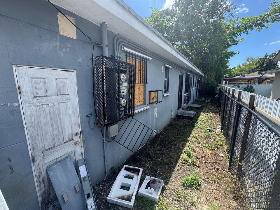 For Sale: $399,000 (0 beds, 0 baths, 1349 Square Feet)