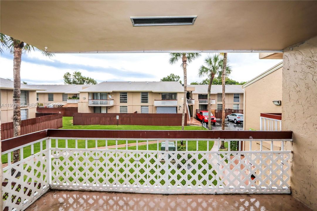 En Venta: $310,000 (2 camas, 2 baños, 1050 Pies cuadrados)