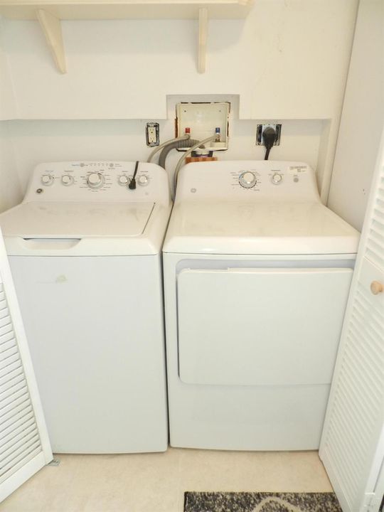 washer and dryer