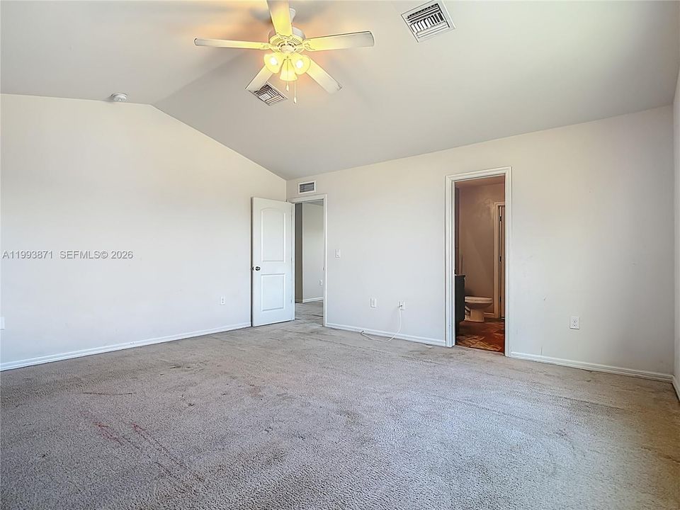 Vendido Recientemente: $225,000 (3 camas, 2 baños, 1464 Pies cuadrados)