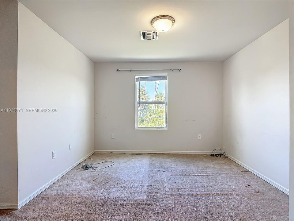 Vendido Recientemente: $225,000 (3 camas, 2 baños, 1464 Pies cuadrados)
