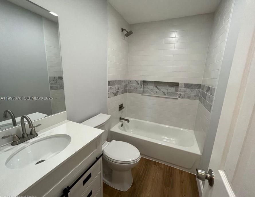 На продажу: $299,990 (3 спален, 2 ванн, 0 Квадратных фут)