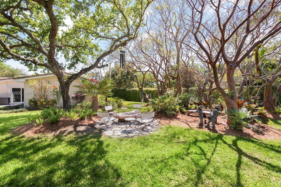 Activo con contrato: $2,699,000 (5 camas, 4 baños, 3298 Pies cuadrados)