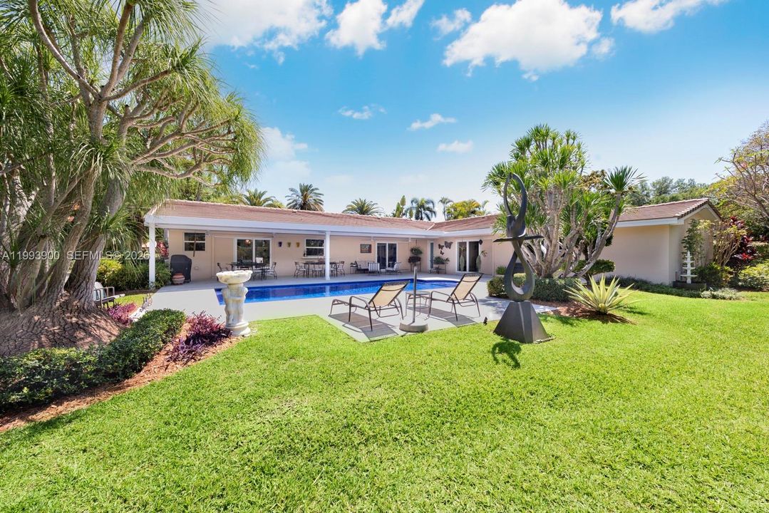 Activo con contrato: $2,699,000 (5 camas, 4 baños, 3298 Pies cuadrados)