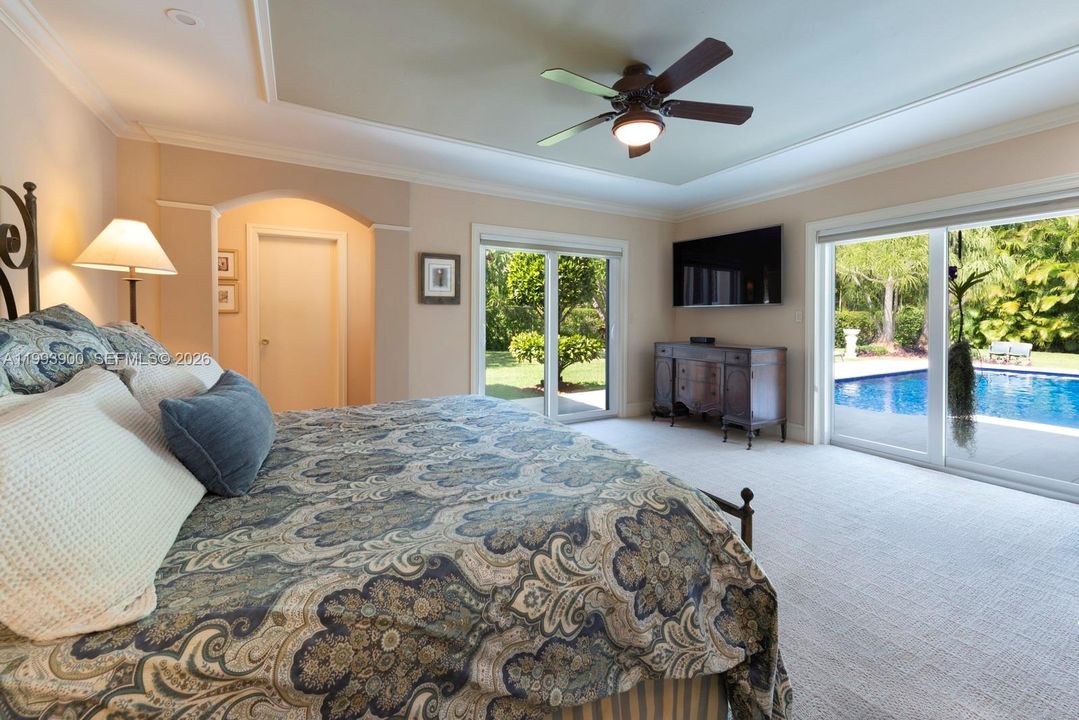 Activo con contrato: $2,699,000 (5 camas, 4 baños, 3298 Pies cuadrados)