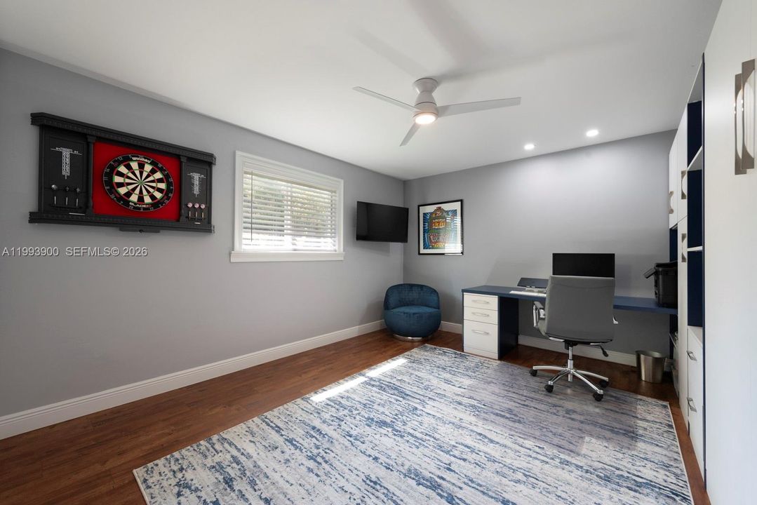Activo con contrato: $2,699,000 (5 camas, 4 baños, 3298 Pies cuadrados)