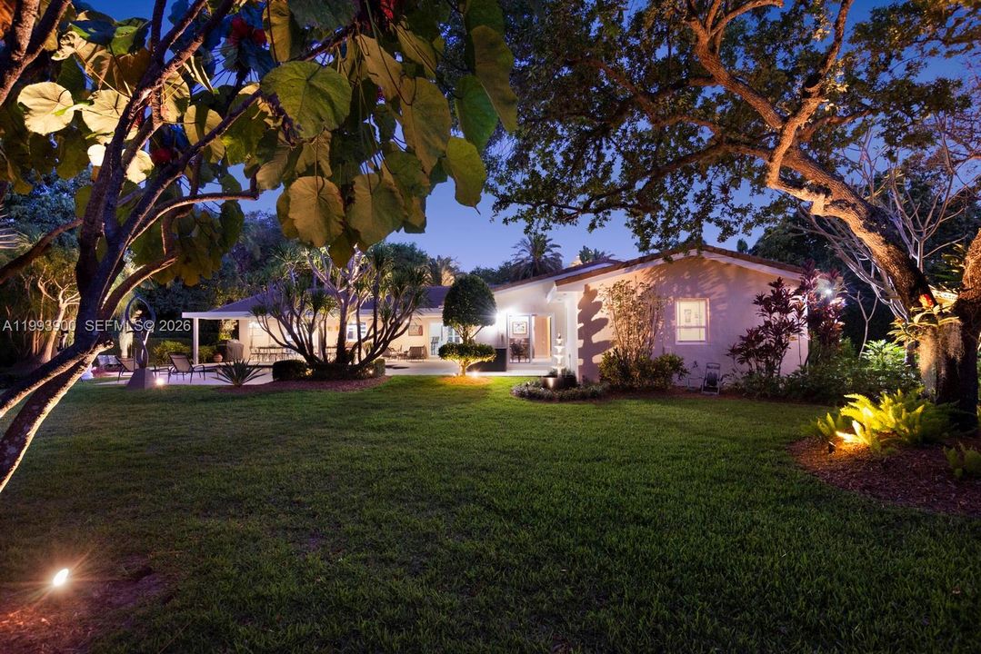 Activo con contrato: $2,699,000 (5 camas, 4 baños, 3298 Pies cuadrados)