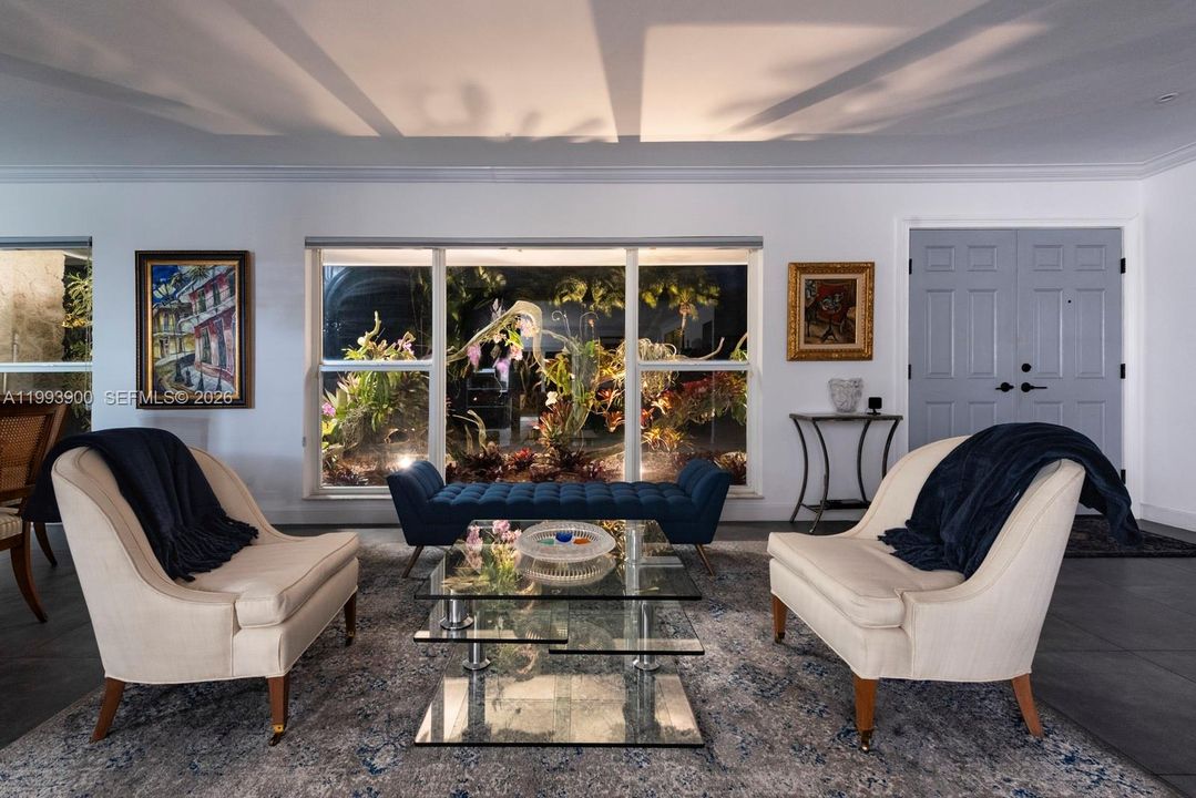 Activo con contrato: $2,699,000 (5 camas, 4 baños, 3298 Pies cuadrados)