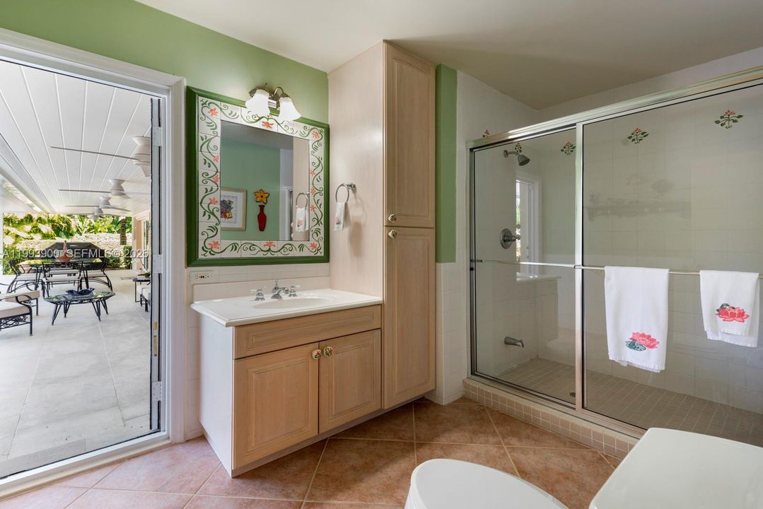 Activo con contrato: $2,699,000 (5 camas, 4 baños, 3298 Pies cuadrados)