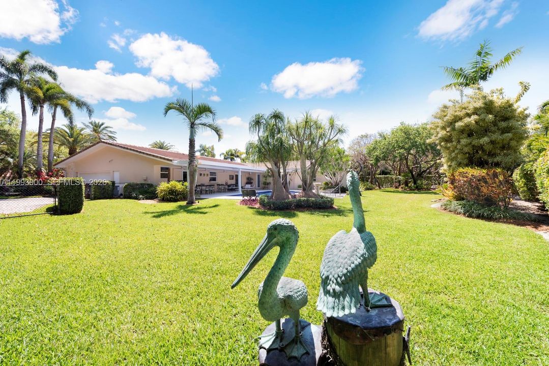 Activo con contrato: $2,699,000 (5 camas, 4 baños, 3298 Pies cuadrados)