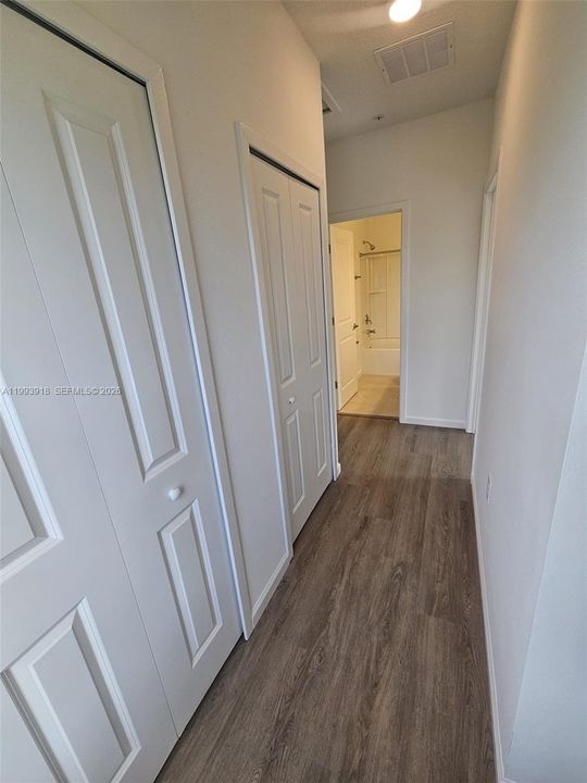 На продажу: $415,000 (3 спален, 2 ванн, 1697 Квадратных фут)