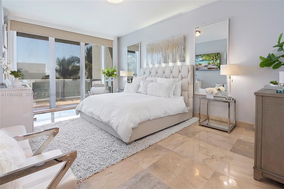 На продажу: $7,995,000 (3 спален, 3 ванн, 2508 Квадратных фут)