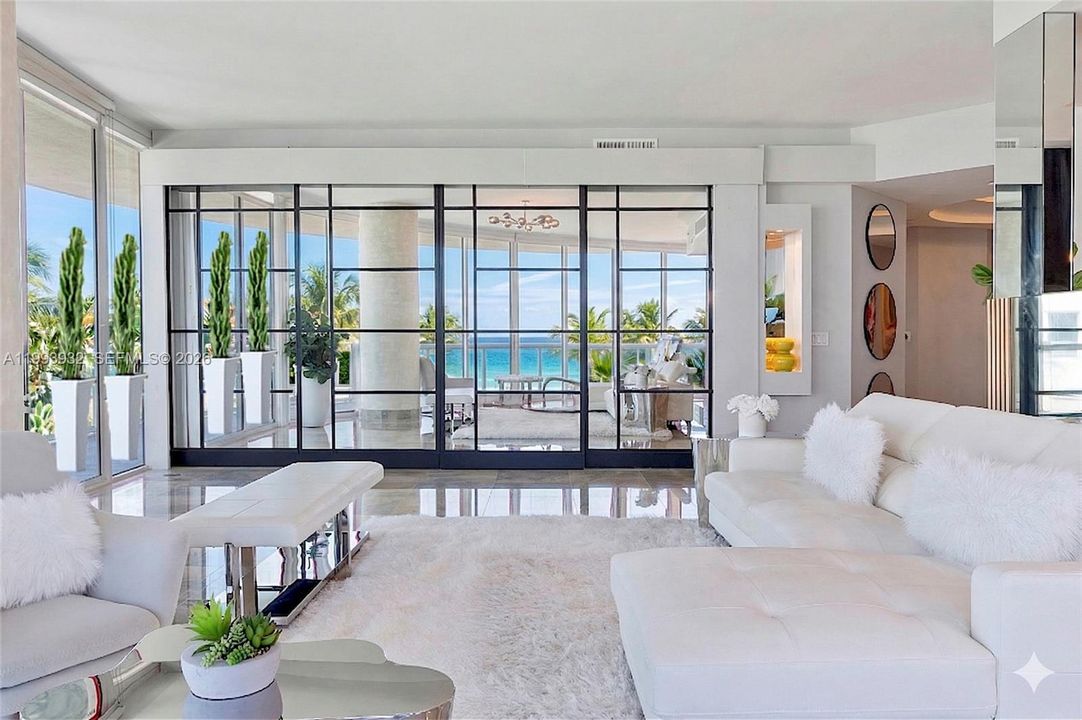 На продажу: $7,995,000 (3 спален, 3 ванн, 2508 Квадратных фут)