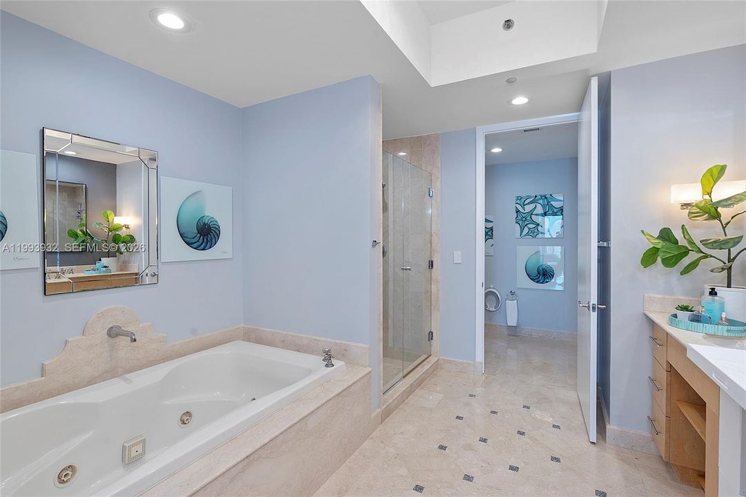 На продажу: $7,995,000 (3 спален, 3 ванн, 2508 Квадратных фут)