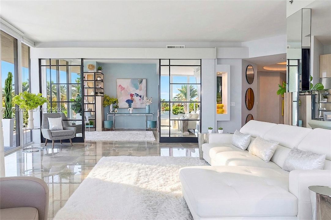 На продажу: $7,995,000 (3 спален, 3 ванн, 2508 Квадратных фут)