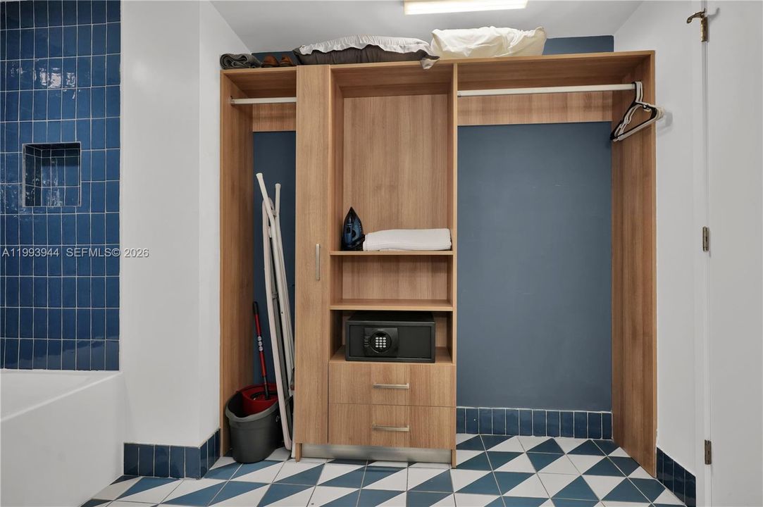 For Sale: $579,000 (1 beds, 1 baths, 0 Square Feet)