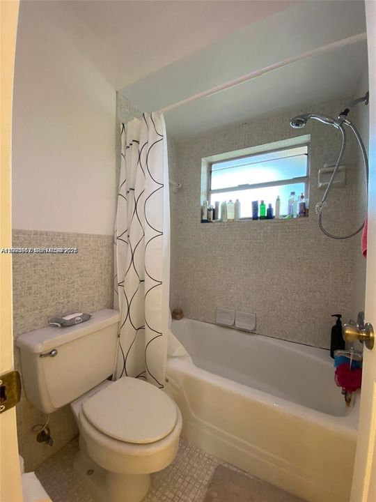 En Venta: $164,999 (1 camas, 1 baños, 1071 Pies cuadrados)