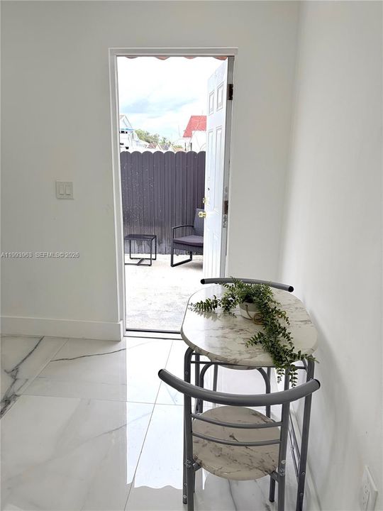 En Renta: $1,500 (1 camas, 1 baños, 1334 Pies cuadrados)