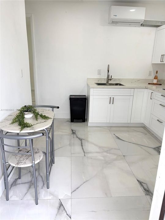 En Renta: $1,500 (1 camas, 1 baños, 1334 Pies cuadrados)