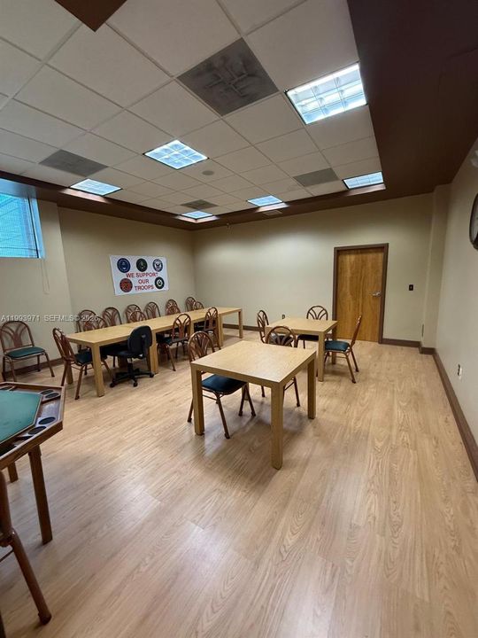 В аренду: $1,650 (2 спален, 2 ванн, 990 Квадратных фут)