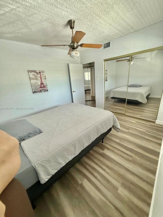 В аренду: $1,650 (2 спален, 2 ванн, 990 Квадратных фут)