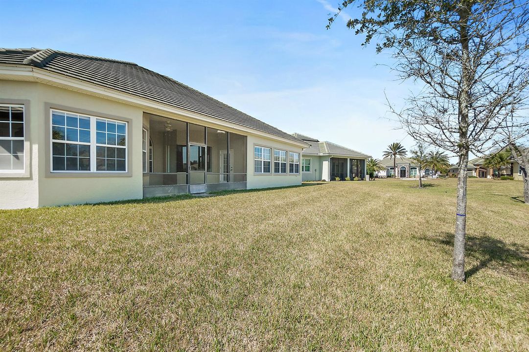 80_Longview_Way_N_Photos-76