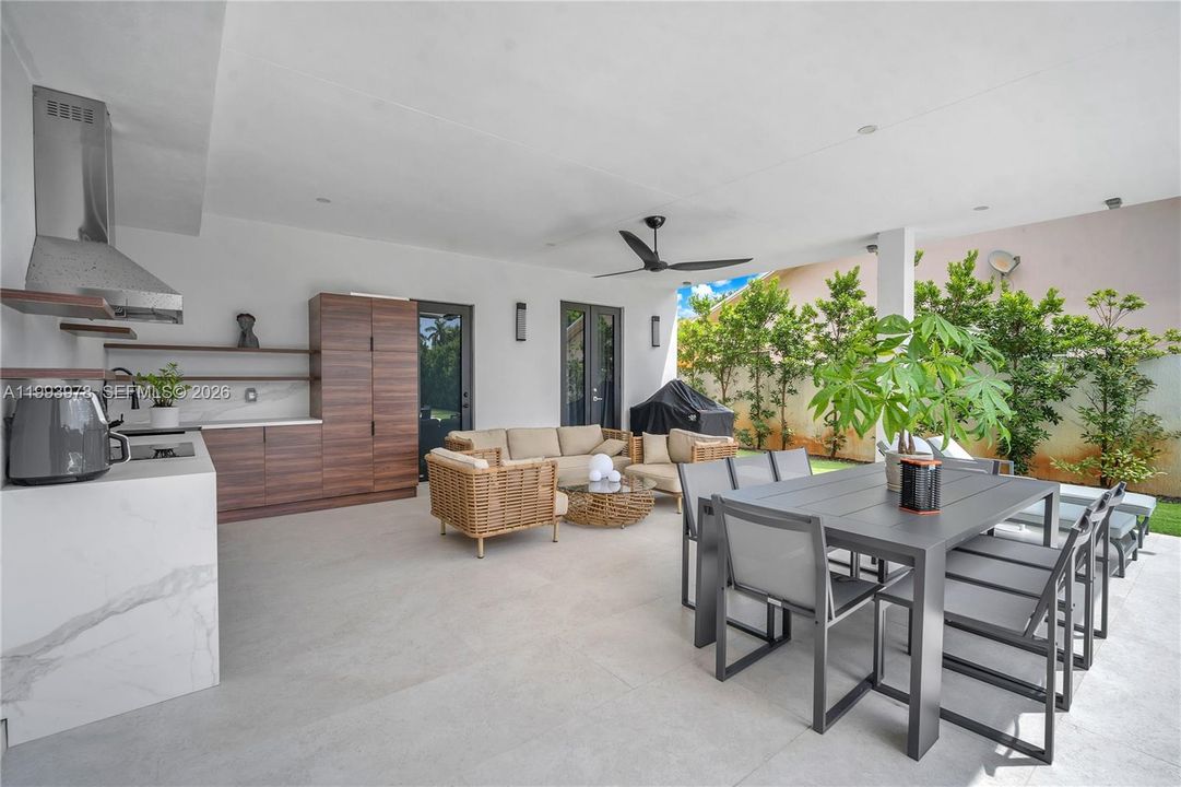 For Sale: $2,700,000 (4 beds, 3 baths, 3025 Square Feet)