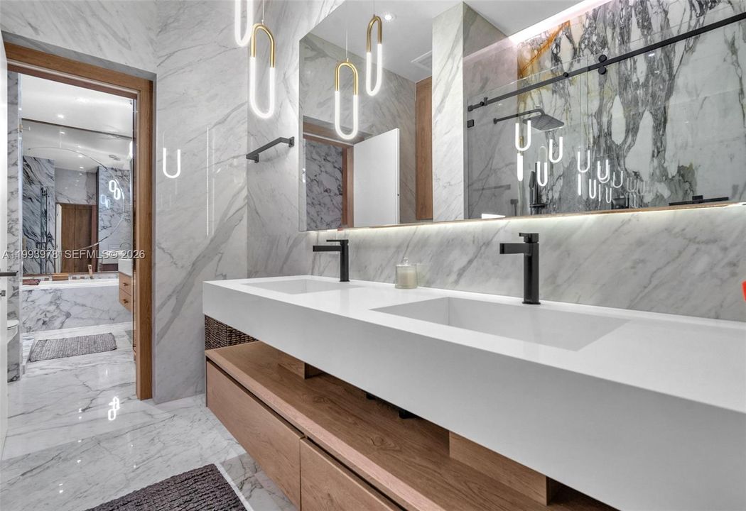 For Sale: $2,700,000 (4 beds, 3 baths, 3025 Square Feet)