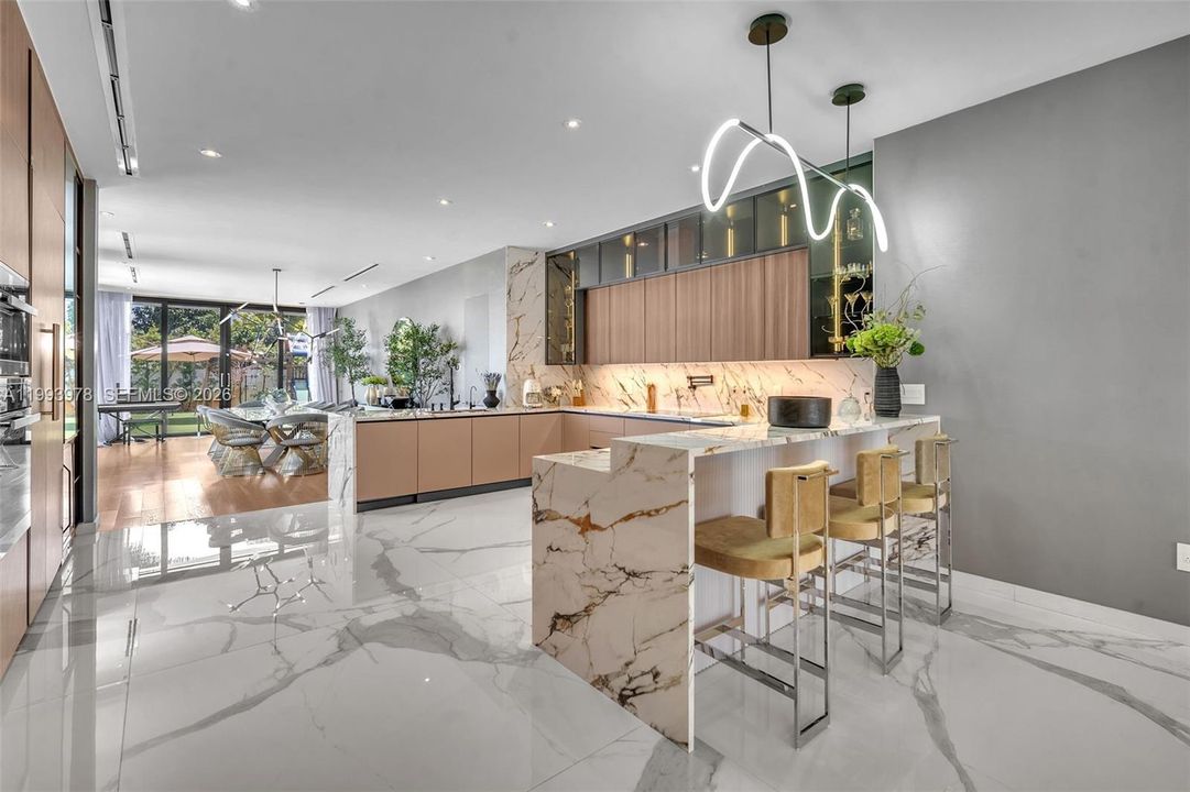 For Sale: $2,700,000 (4 beds, 3 baths, 3025 Square Feet)