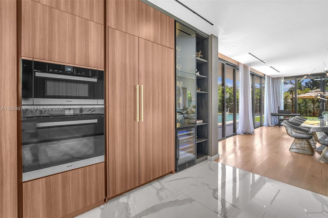 For Sale: $2,700,000 (4 beds, 3 baths, 3025 Square Feet)