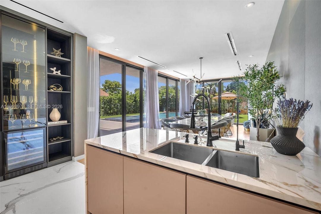 For Sale: $2,700,000 (4 beds, 3 baths, 3025 Square Feet)