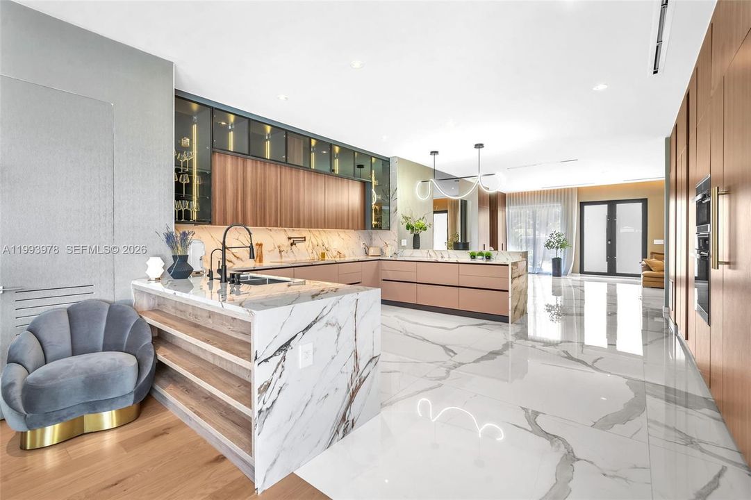 For Sale: $2,700,000 (4 beds, 3 baths, 3025 Square Feet)