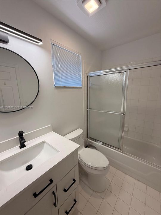 For Sale: $319,999 (2 beds, 2 baths, 938 Square Feet)