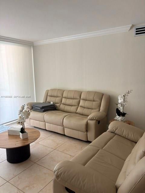FAMILY FURNITURES
