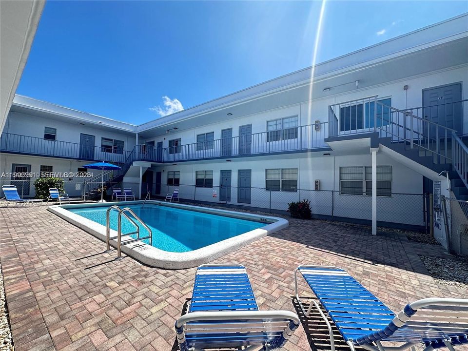 В аренду: $1,590 (1 спален, 1 ванн, 600 Квадратных фут)