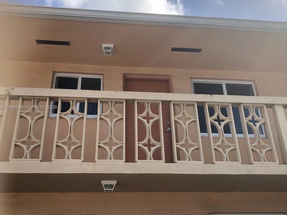 В аренду: $1,950 (2 спален, 1 ванн, 0 Квадратных фут)