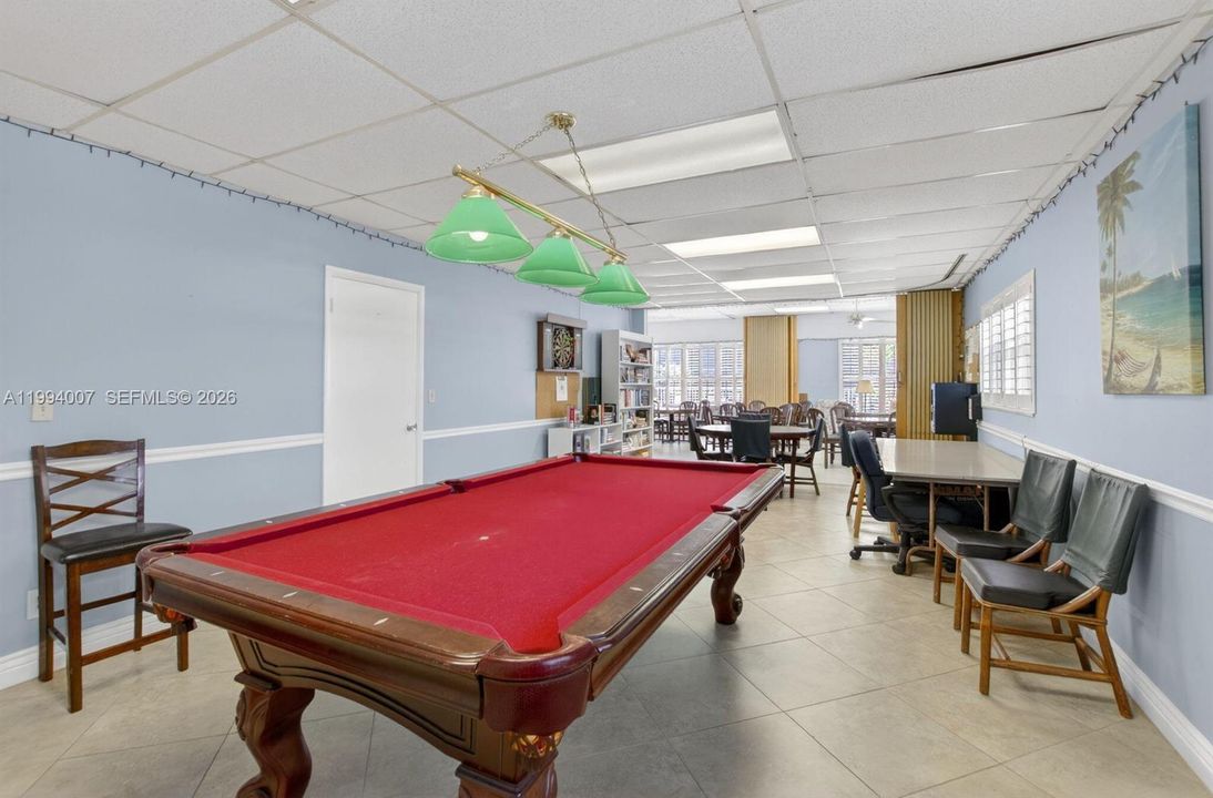 Active With Contract: $104,900 (1 beds, 1 baths, 800 Square Feet)