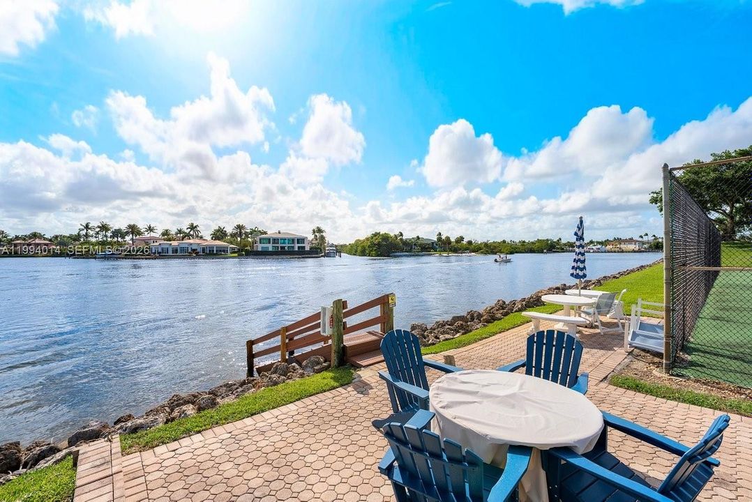 待售: $665,000 (3 贝兹, 2 浴室, 2024 平方英尺)
