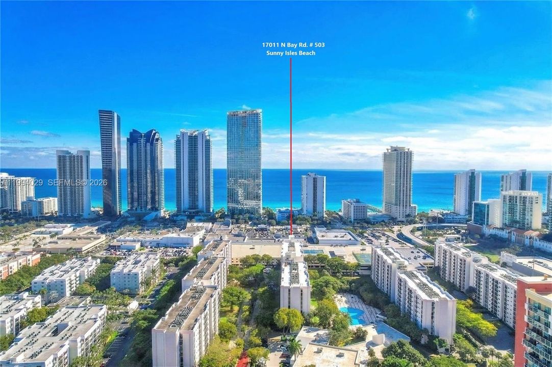 For Sale: $350,000 (2 beds, 2 baths, 1031 Square Feet)