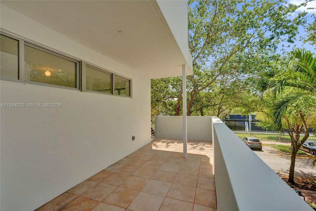 Large balcony on the 2nd floor
